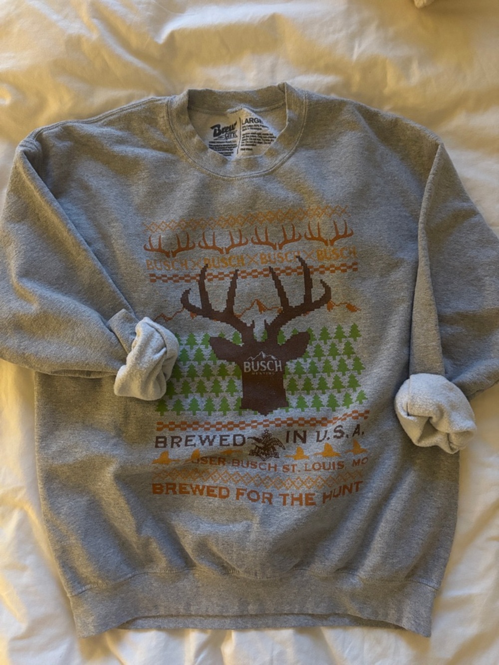 Brew City Men’s Grey Busch Hunting Crew Neck, Size Large